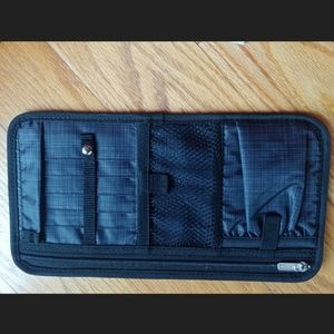 Thirty-One Made In The Shade Pocket
